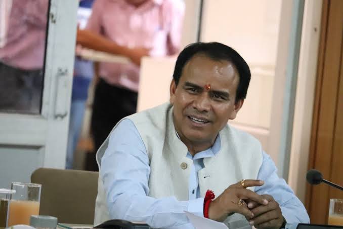 सूबे में शत-प्रतिशत गर्भवती महिलाओें की होगी अल्ट्रासोनोग्राफी जांच: डाॅ. धन सिंह रावत