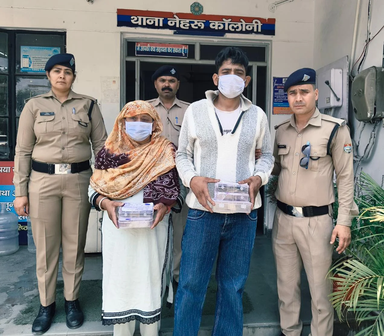 पुलिस की बड़ी कार्रवाई, मां-बेटे के कब्जे से लाखों की स्मैक बरामद