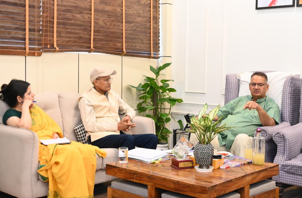 खेत बचाओ अभियान को जनआंदोलन बनाने के निर्देश, किसानों को अधिकतम लाभ पहुंचाने पर जोर: कृषि मंत्री गणेश जोशी