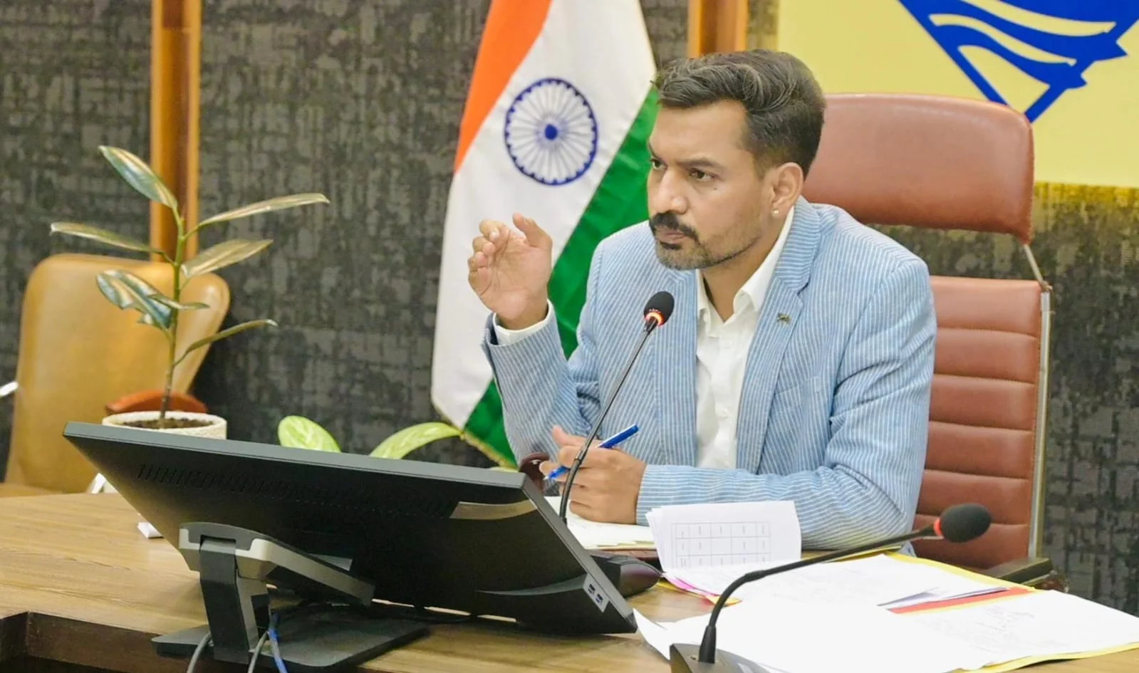 मानसून अलर्ट: डेंगू और आपदा नियंत्रण को लेकर डीएम ने दिए सख्त निर्देश