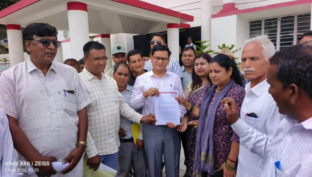स्वतंत्रता के 8 दशक बाद भी सड़क से वंचित ग्रामीण, चुनाव बहिष्कार की चेतावनी