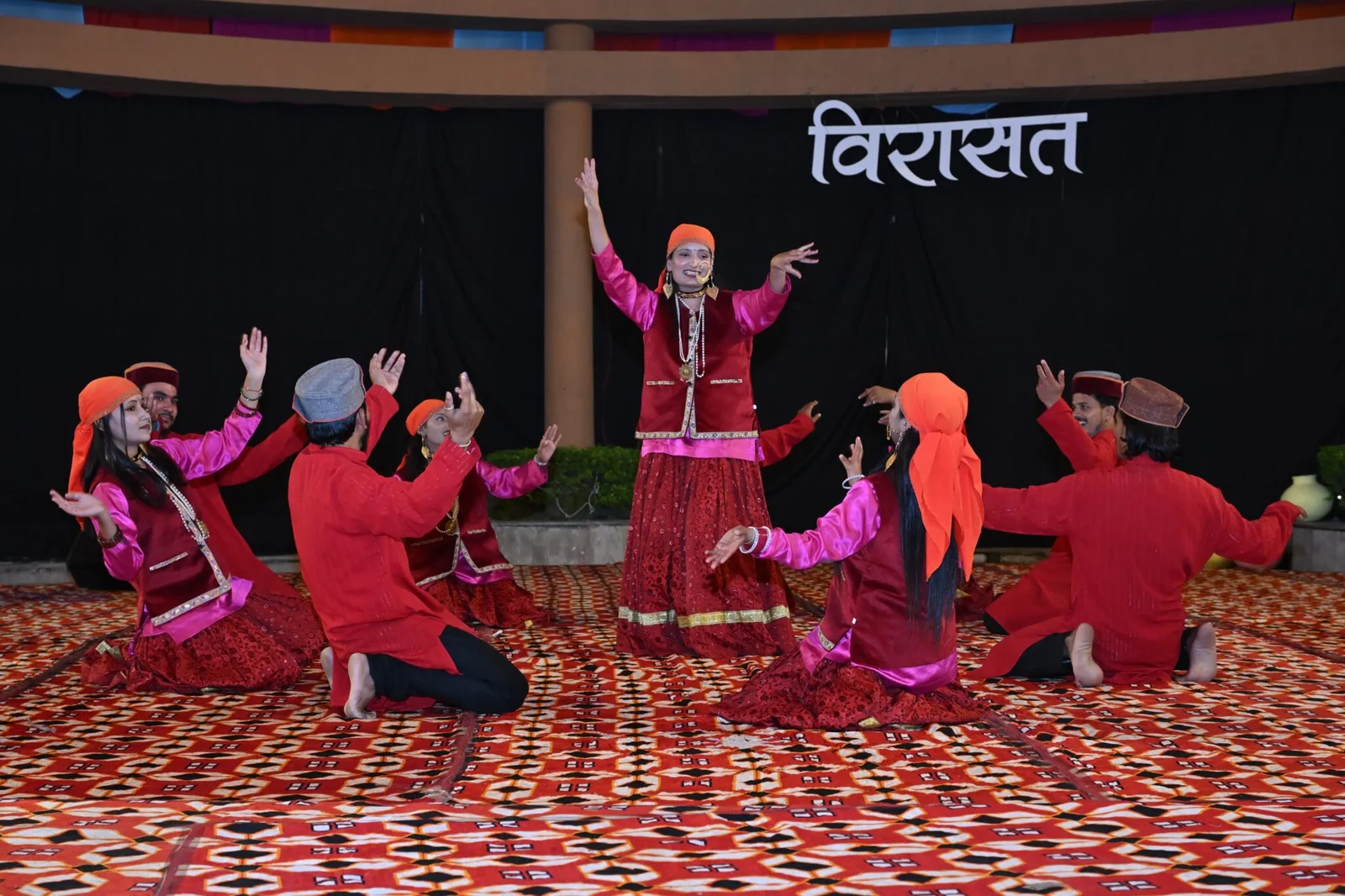 जौनसारी लोकनृत्य और पारंपरिक वाद्ययंत्रों की थाप से जीवंत हुई ‘विरासत’ की सांस्कृतिक छटा