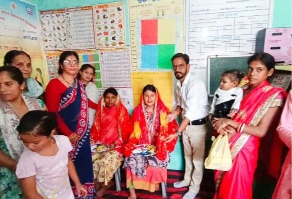 आंगनबाड़ी केंद्र में उमड़ा मातृशक्ति का सैलाब, भाजपा नेता अंकित काला रहे मौजूद