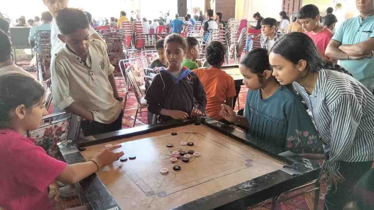 मां कुंजापुरी मेले में कैरम और शतरंज प्रतियोगिताओं में खिलाड़ियों ने दिखाया दमखम